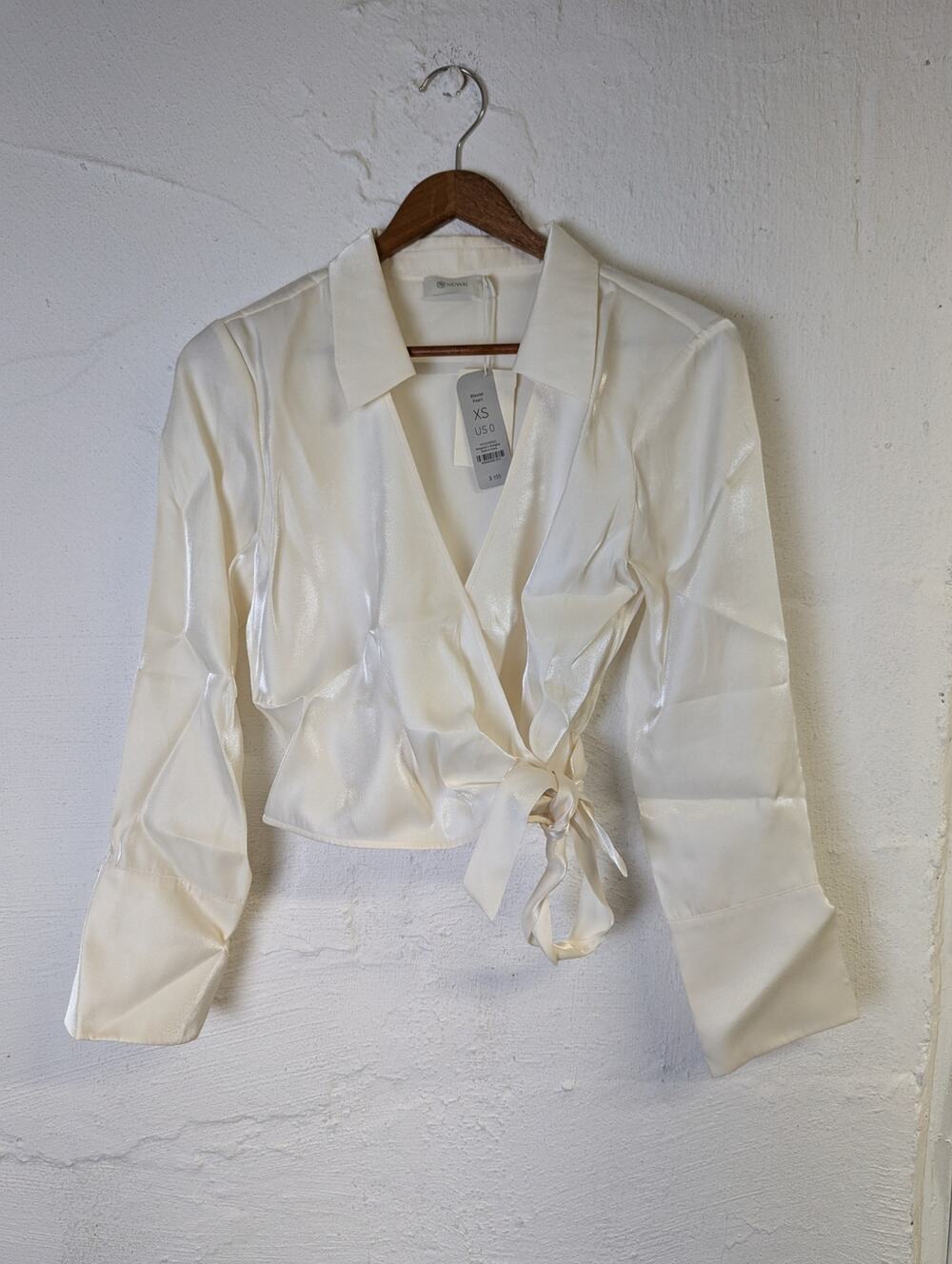 Neiwai Satin Wrap Shirt Womens 0 White Pearl Classic Cropped Bow Minimal New